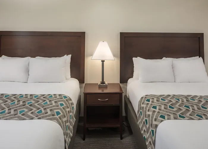 Chestnut Mountain 3*