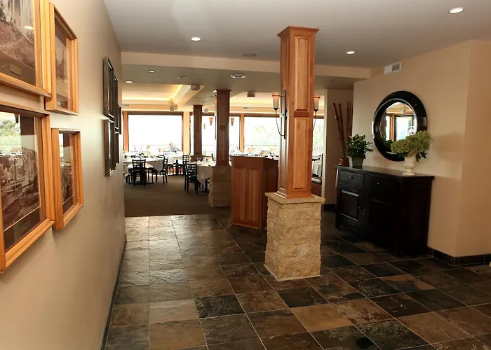 Chestnut Mountain Resort 3*